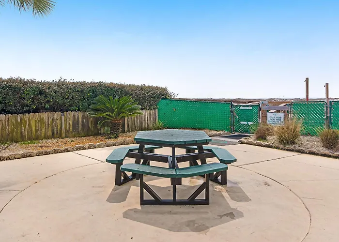 Holiday home 2nd-floor Coastal With Pools Hot Tubs Tennis Balcony Elevator Gulf Shores