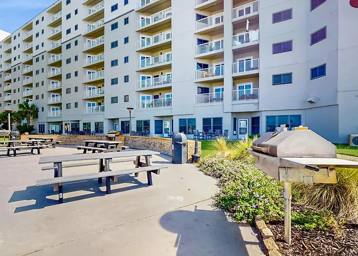 Holiday home 2nd-floor Coastal With Pools Hot Tubs Tennis Balcony Elevator