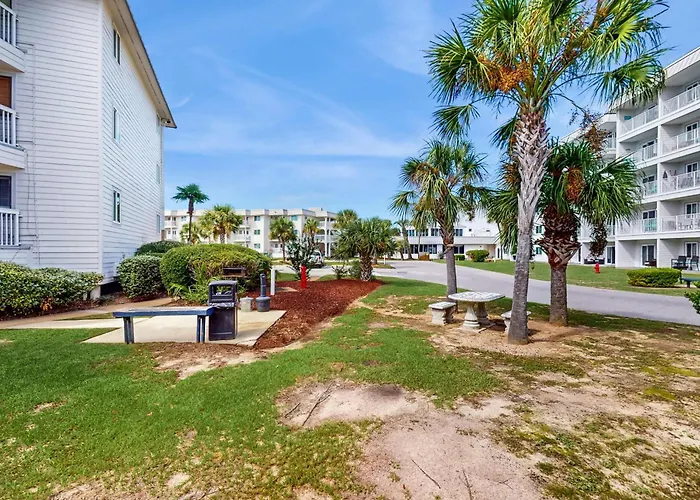 2nd-floor Coastal With Pools Hot Tubs Tennis Balcony Elevator * Gulf Shores