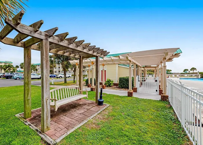 2nd-floor Coastal With Pools Hot Tubs Tennis Balcony Elevator Holiday home